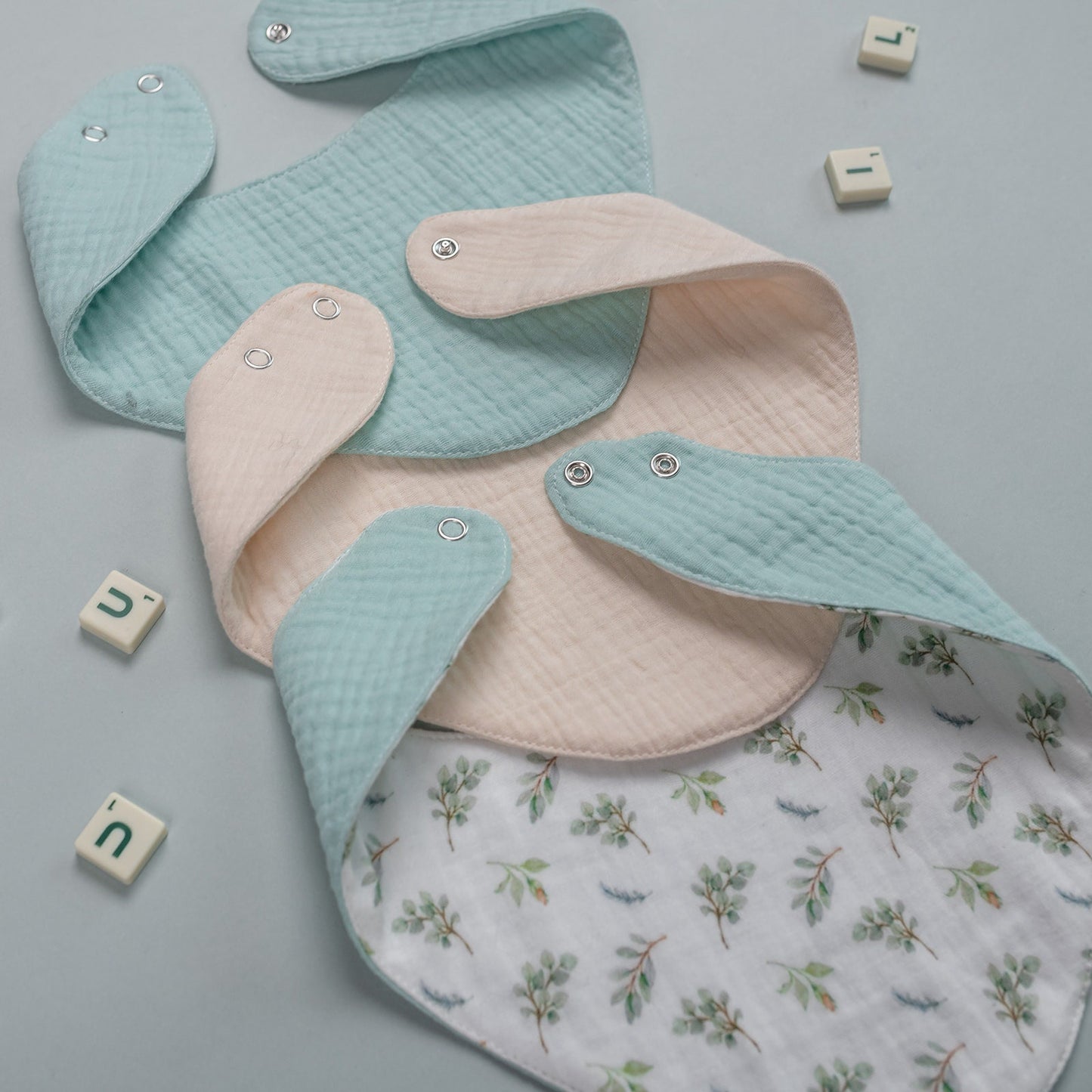 Baby bib Set of 3 Double Gauze Muslin waterproof Natural Cotton Baby Bib 0-2 Year Gender Neutral Organic Baby Bibs Baby Shower Gift