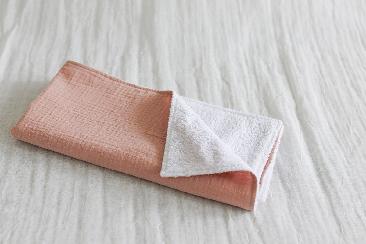 Waterproof changing Mat "Blush Garden" – 1 pc or 3-Pack