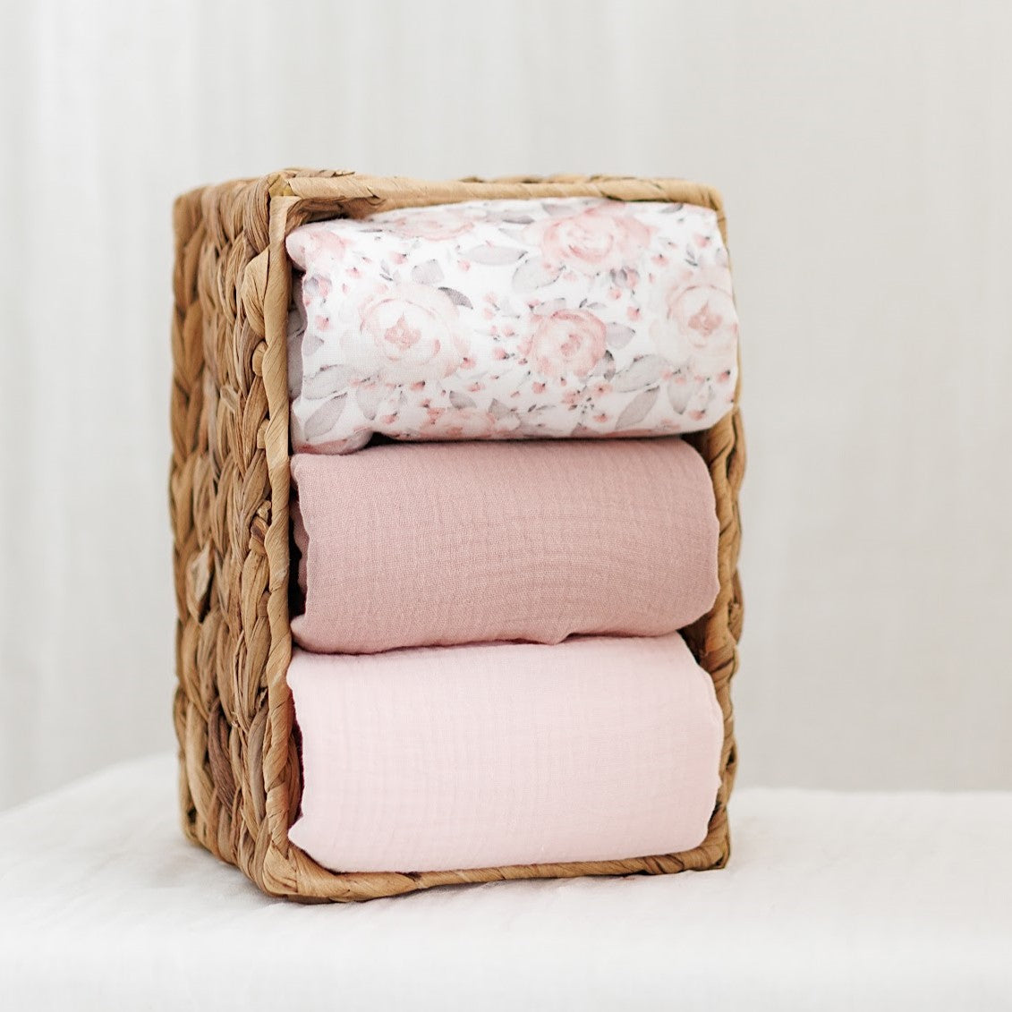 Waterproof changing Mat "Blush Garden" – 1 pc or 3-Pack