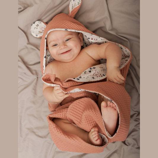 Organic Cotton Waffle Hooded Baby Towel: Soft Newborn Gift