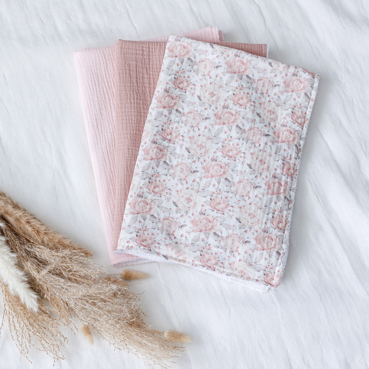 Waterproof changing Mat "Blush Garden" – 1 pc or 3-Pack